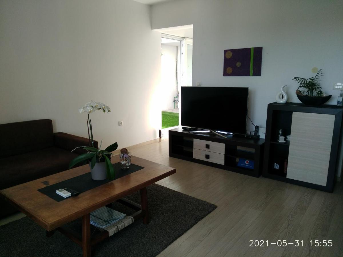 Private Pool And Sea View Apartment Омиш Экстерьер фото